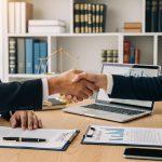 Droit des affaires : l’accompagnement d’un cabinet d’avocats pour créer son entreprise