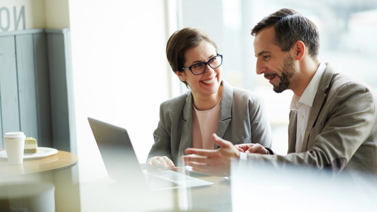 Agence de prospection B2B : externaliser ou internaliser votre génération de leads ?