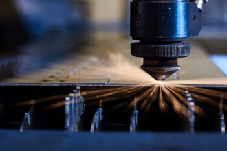 Quelle technologie offre la meilleure résistance à l'usure : rechargement laser ou projection thermique ?